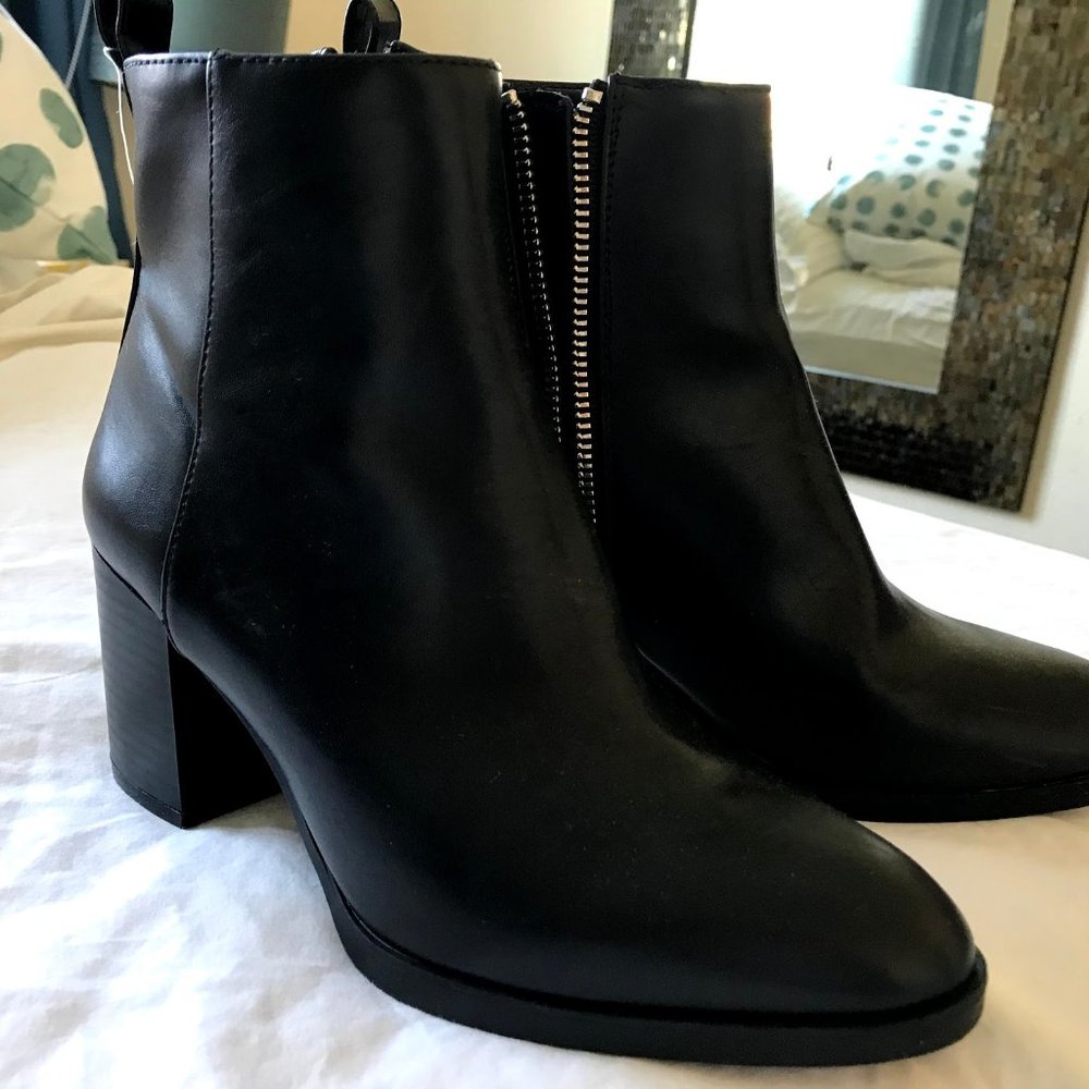 H&M SIZE 37 Bootie black faux leather